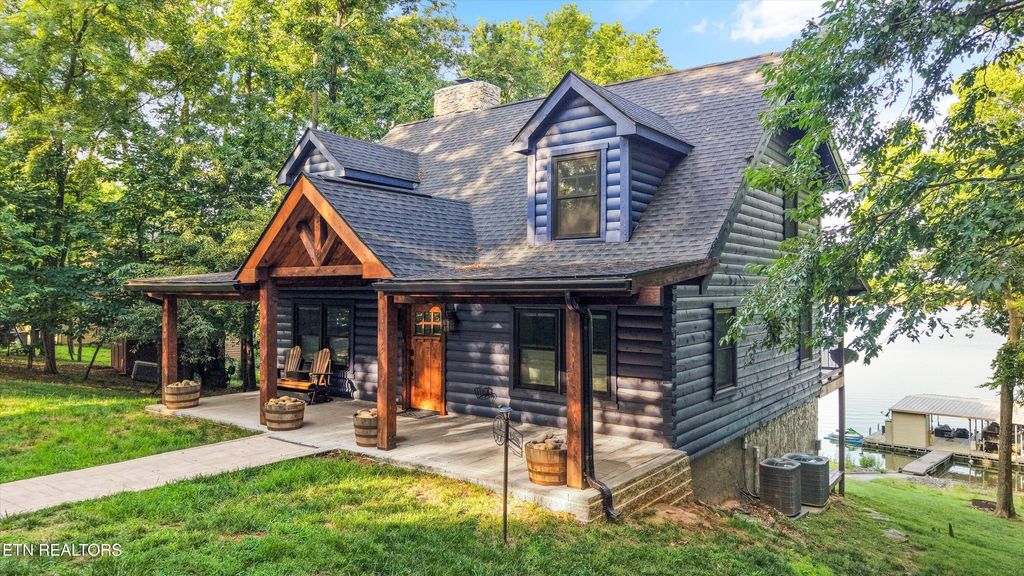 Photo of 1626 Sequoyah Drive, Mooresburg, TN 37811 (MLS # 1346686)
