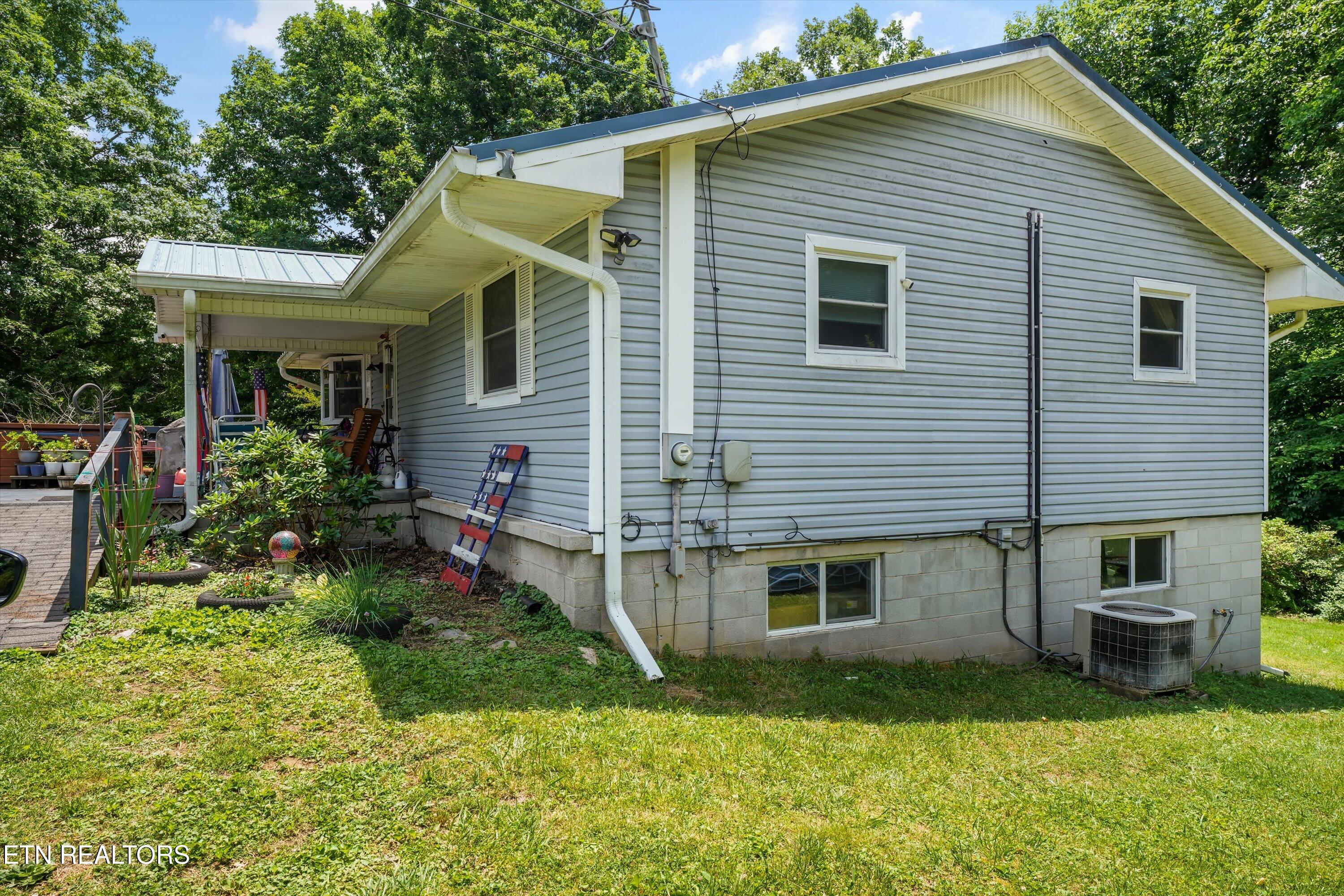 748 Christenson Rd