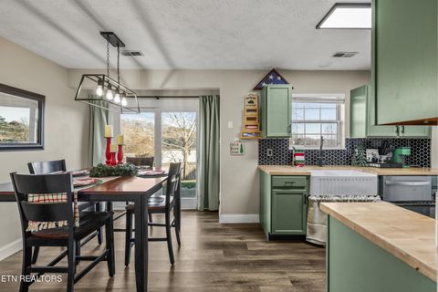 Tiny photo for 2312 Crestpark Rd, Knoxville, TN 37912 (MLS # 1324842)