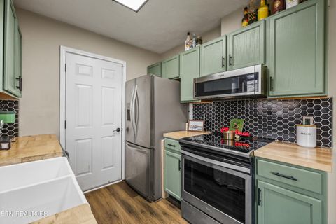 Tiny photo for 2312 Crestpark Rd, Knoxville, TN 37912 (MLS # 1324842)