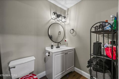 Tiny photo for 2312 Crestpark Rd, Knoxville, TN 37912 (MLS # 1324842)