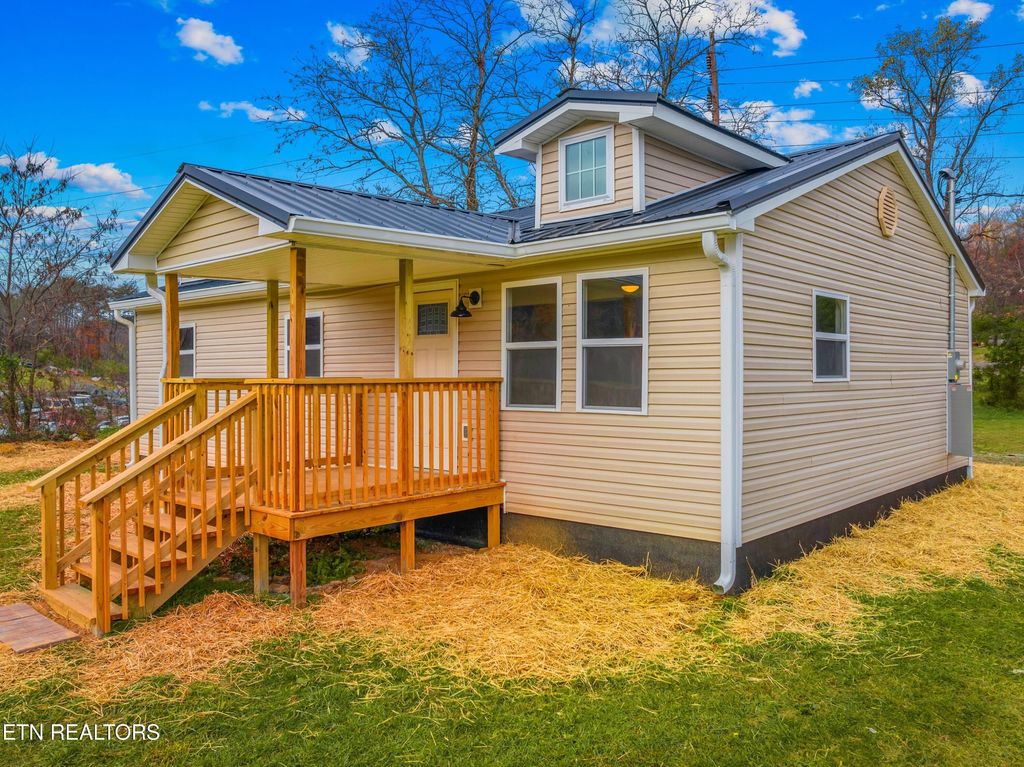 Photo of 720 Pine Brooke Rd, Morristown, TN 37813 (MLS # 1285859)