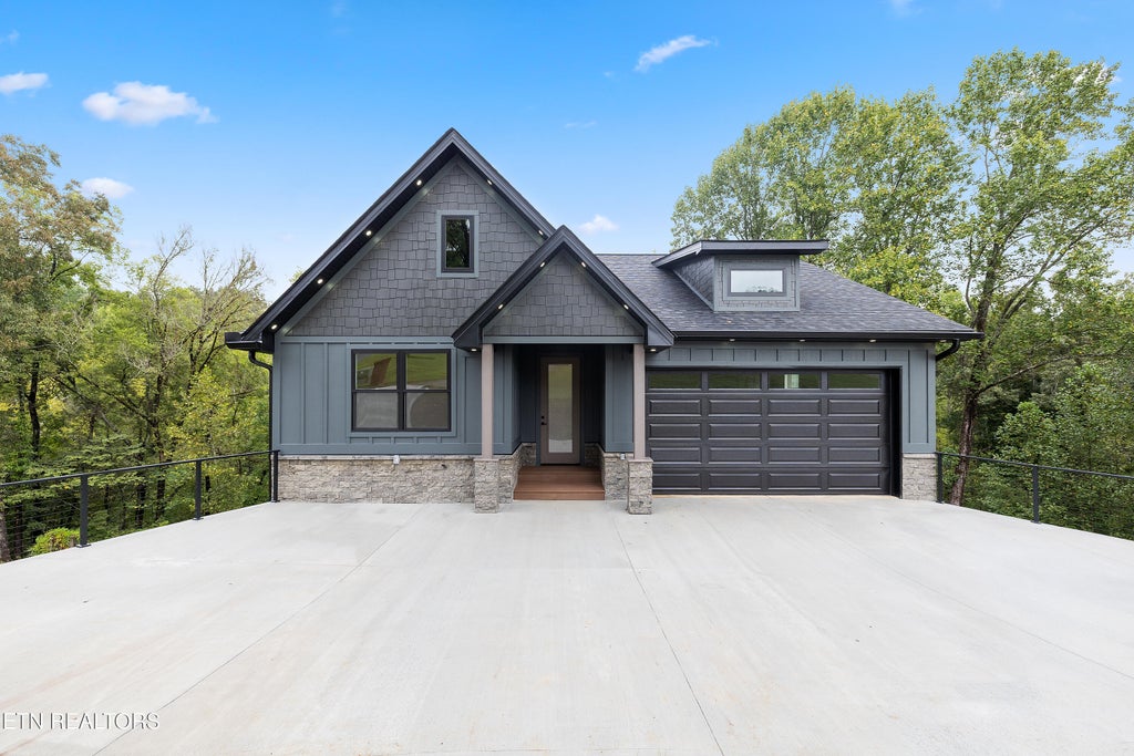 Photo of 2154 Aaron Court, Sevierville, TN 37876 (MLS # 1356796)