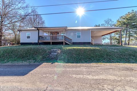 Photo of 174 Poplar Street St, Benton, TN 37307 (MLS # 1326119)