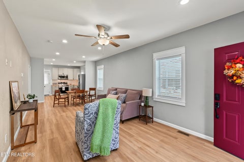 Tiny photo for 511 Ferry St, Loudon, TN 37774 (MLS # 1359271)