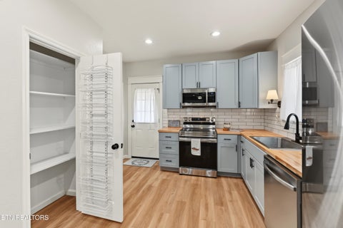 Tiny photo for 511 Ferry St, Loudon, TN 37774 (MLS # 1359271)