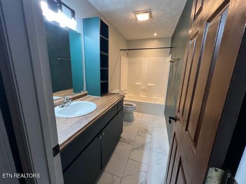 Tiny photo for 124 Mohawk Tr, LaFollette, TN 37766 (MLS # 1327525)