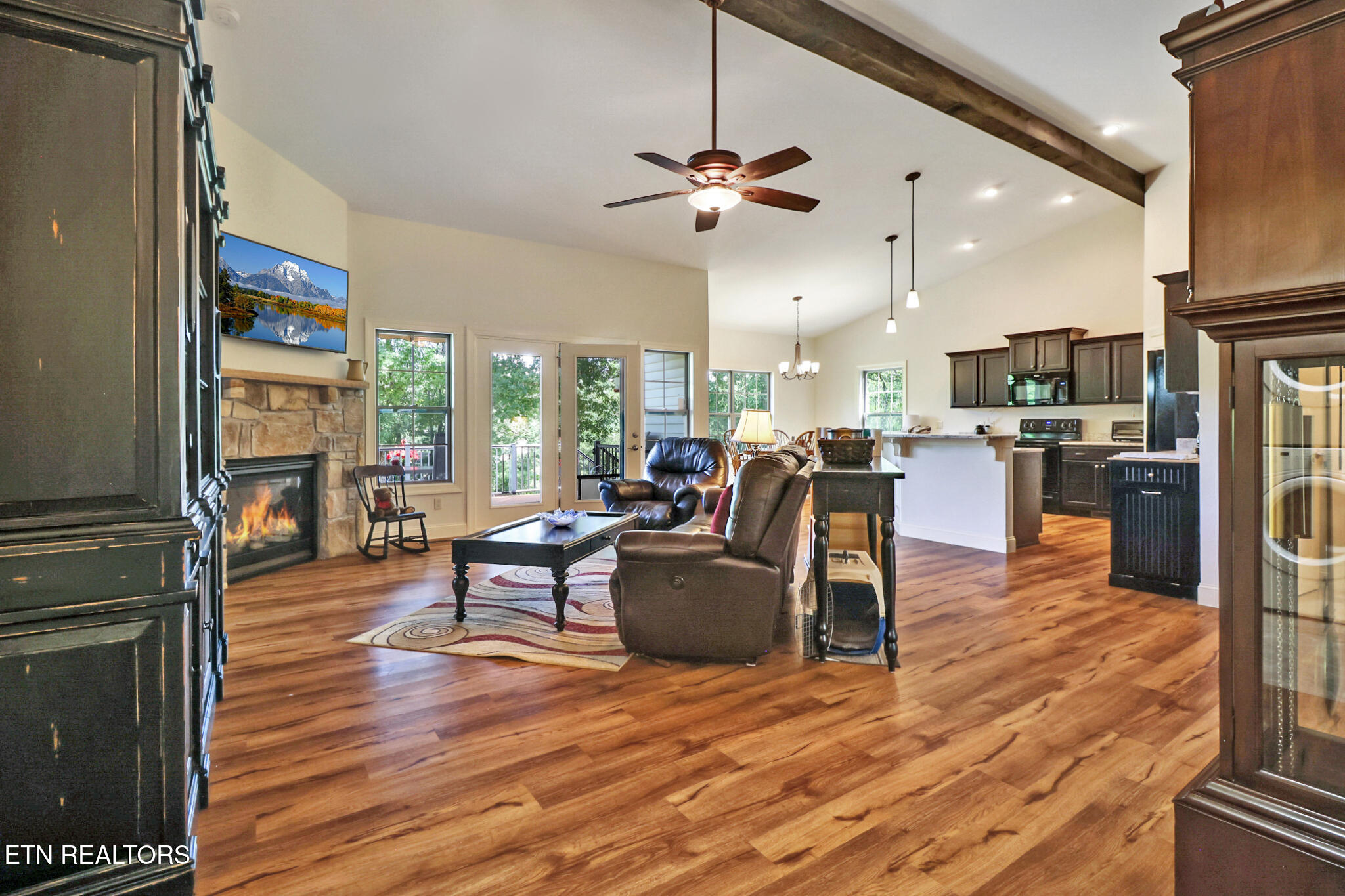 385 Westchester Drive