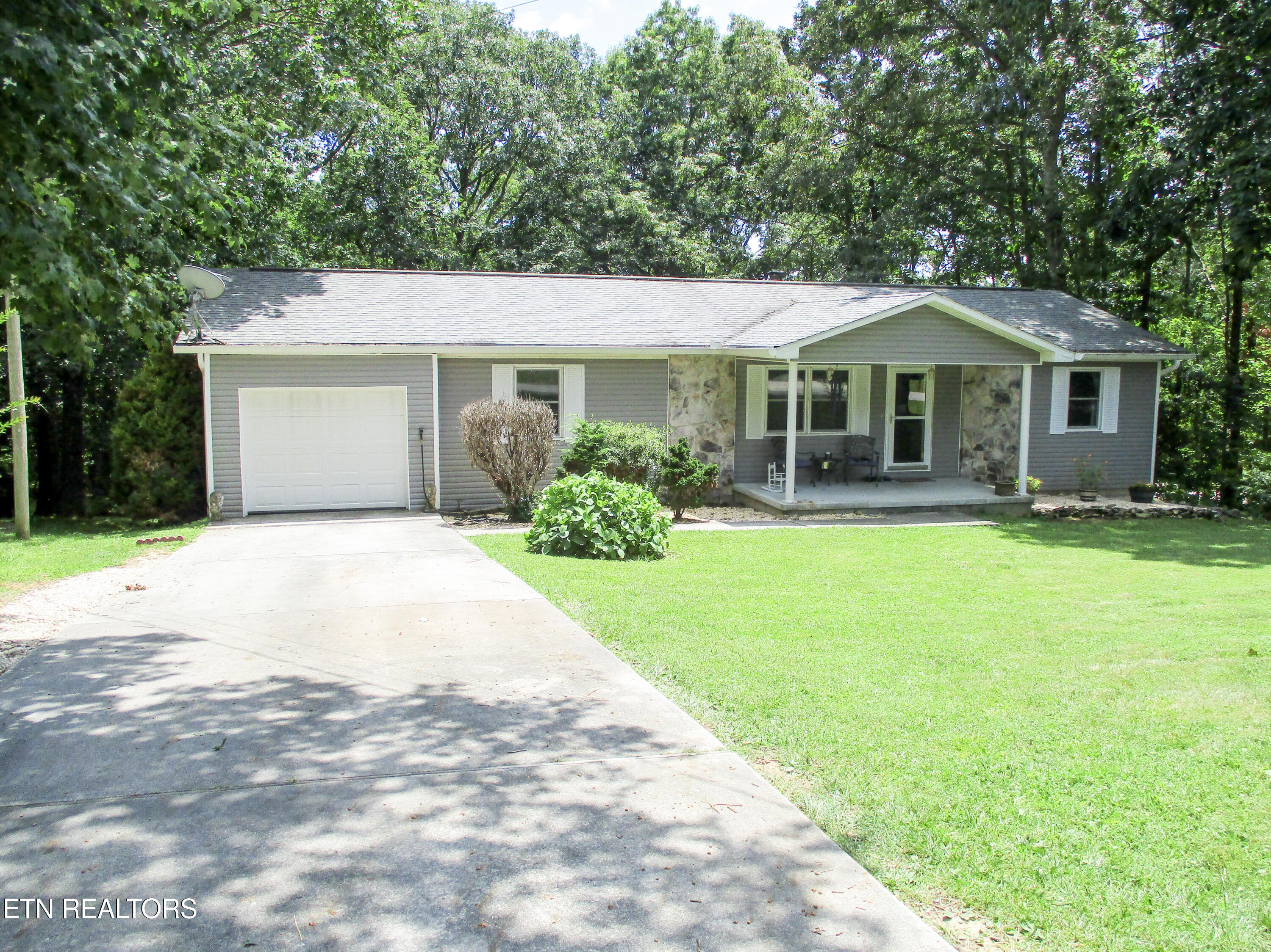 View Crossville, TN 38558 house