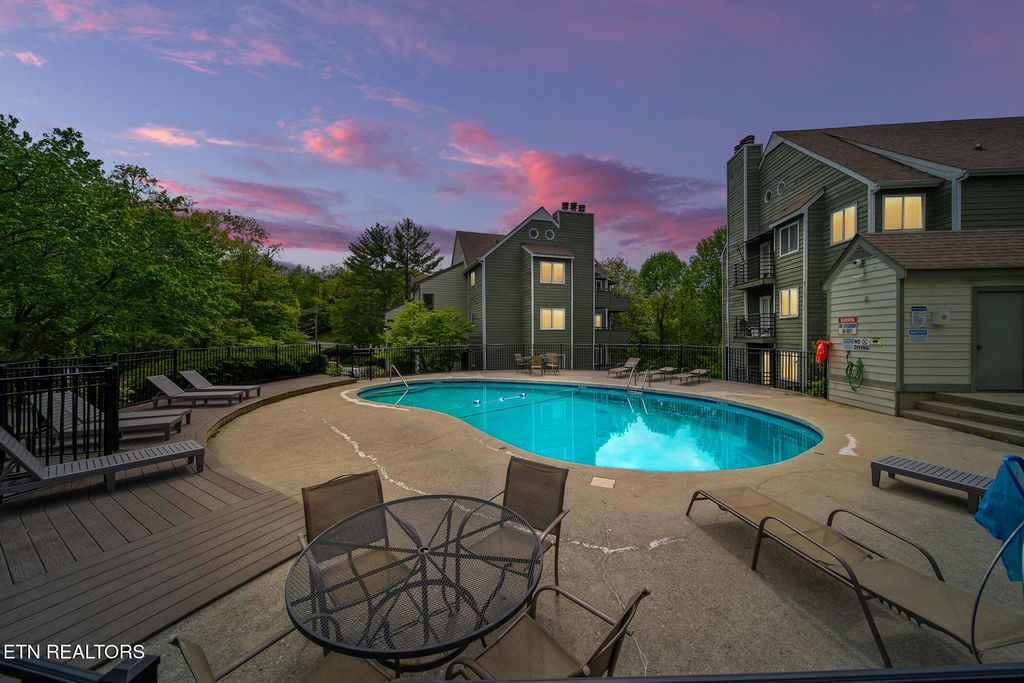 Photo of 1260 Ski View Drive #3105, Gatlinburg, TN 37738 (MLS # 1300263)