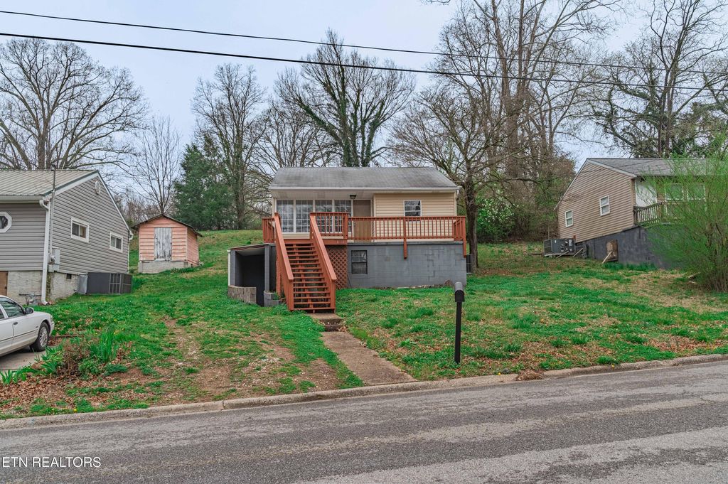 Photo of 153 Johnson Rd, Oak Ridge, TN 37830 (MLS # 1331322)