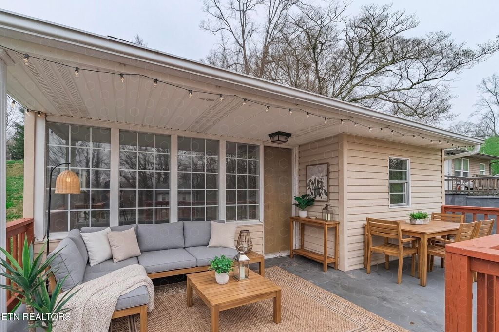 Photo of 153 Johnson Rd, Oak Ridge, TN 37830 (MLS # 1331322)