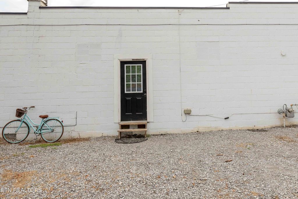 Photo of 6708 Morganton Rd #B, Greenback, TN 37742 (MLS # 1304387)