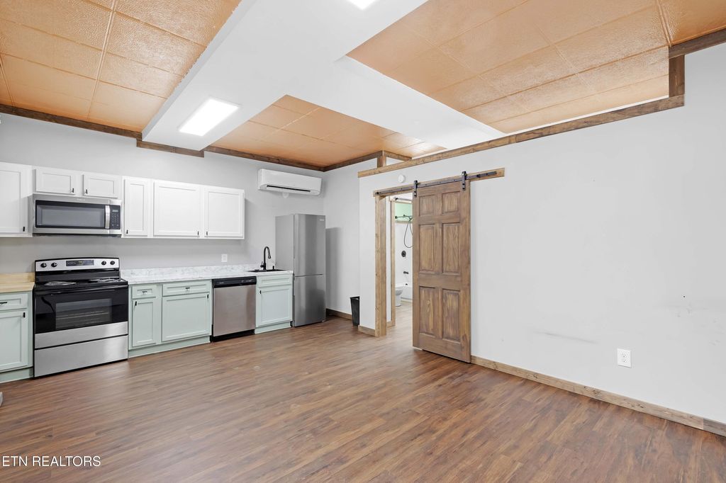 Photo of 6708 Morganton Rd #B, Greenback, TN 37742 (MLS # 1304387)