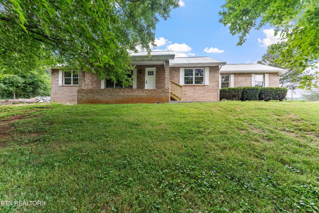 Photo of 3428 Wilkinson Pike, Maryville, TN 37803 (MLS # 1348478)