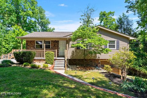 Photo of 720 Aeronca Rd, Knoxville, TN 37919 (MLS # 1341499)