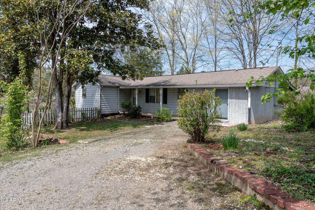 Photo of 202 Bay Court, Friendsville, TN 37737 (MLS # 1223021)
