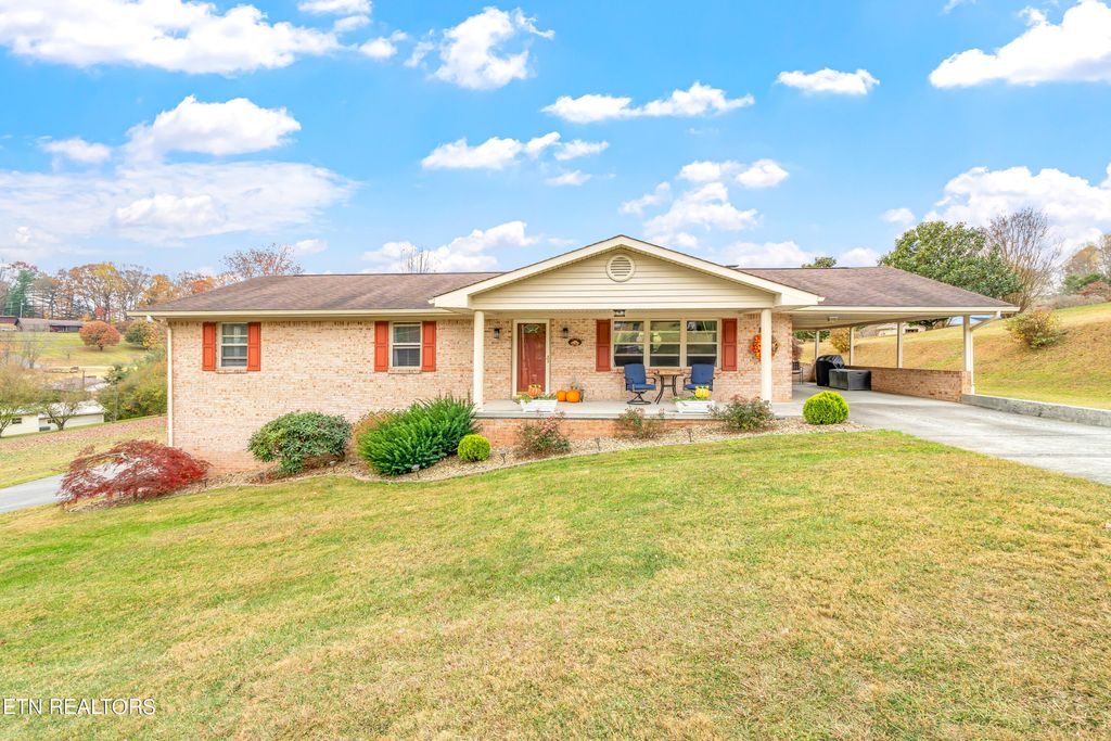 Photo of 139 Gloria Drive, Tazewell, TN 37879 (MLS # 1245799)