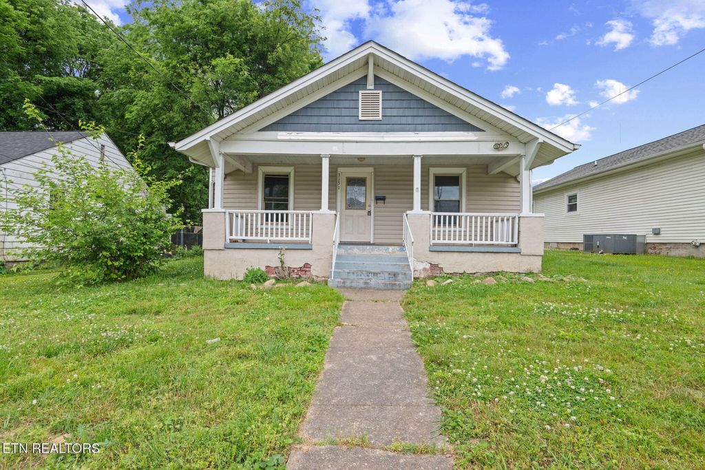Photo of 3131 Galbraith Street St, Knoxville, TN 37921 (MLS # 1339222)