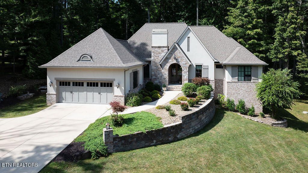 Photo of 77 Abington Place, Crossville, TN 38558 (MLS # 1311496)