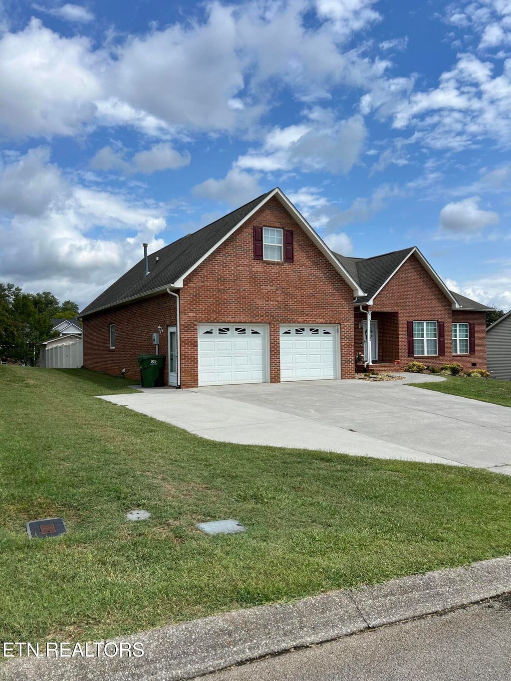 Photo of 412 Amberland Lane, Maryville, TN 37804 (MLS # 1324853)