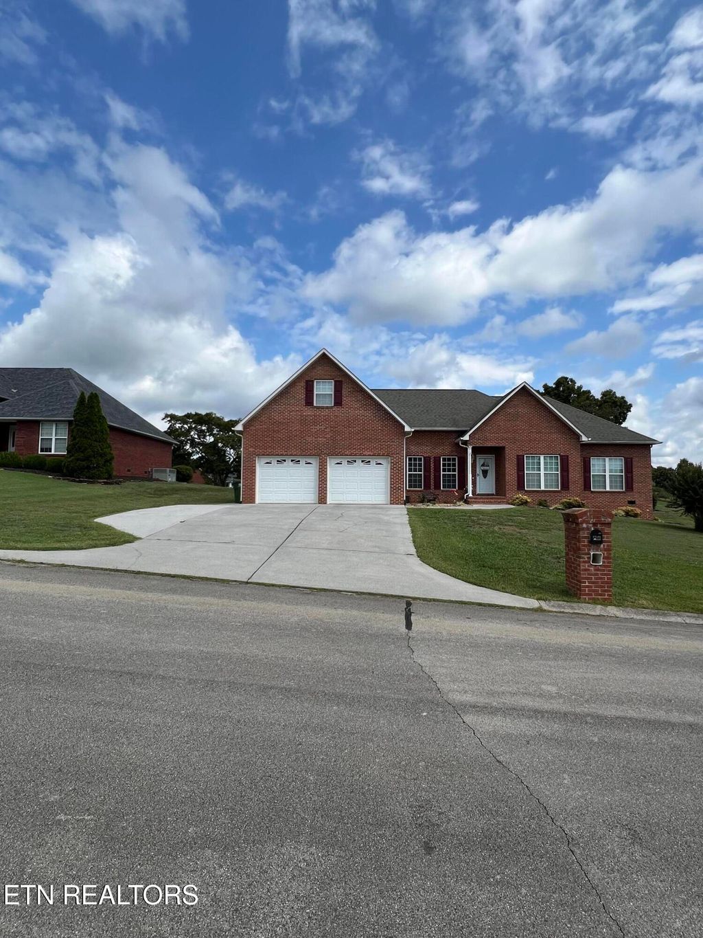 Photo of 412 Amberland Lane, Maryville, TN 37804 (MLS # 1324853)