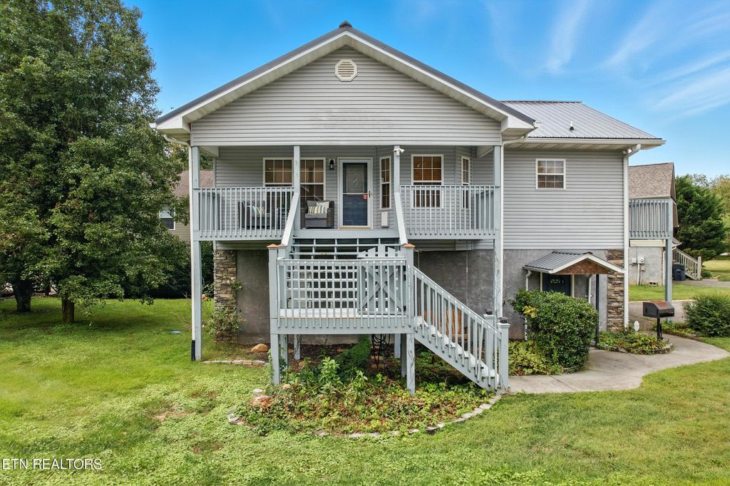 Photo of 2039 Slippery Rock Circle, Sevierville, TN 37862 (MLS # 1314560)