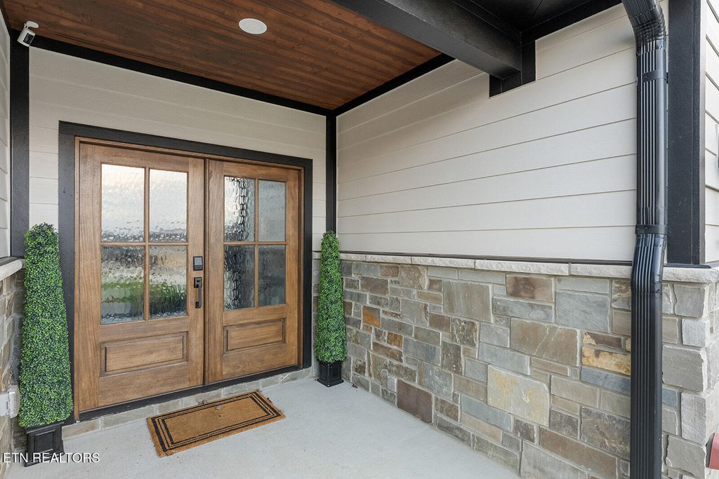 Photo of 179 Island Circle, Loudon, TN 37774 (MLS # 1331353)