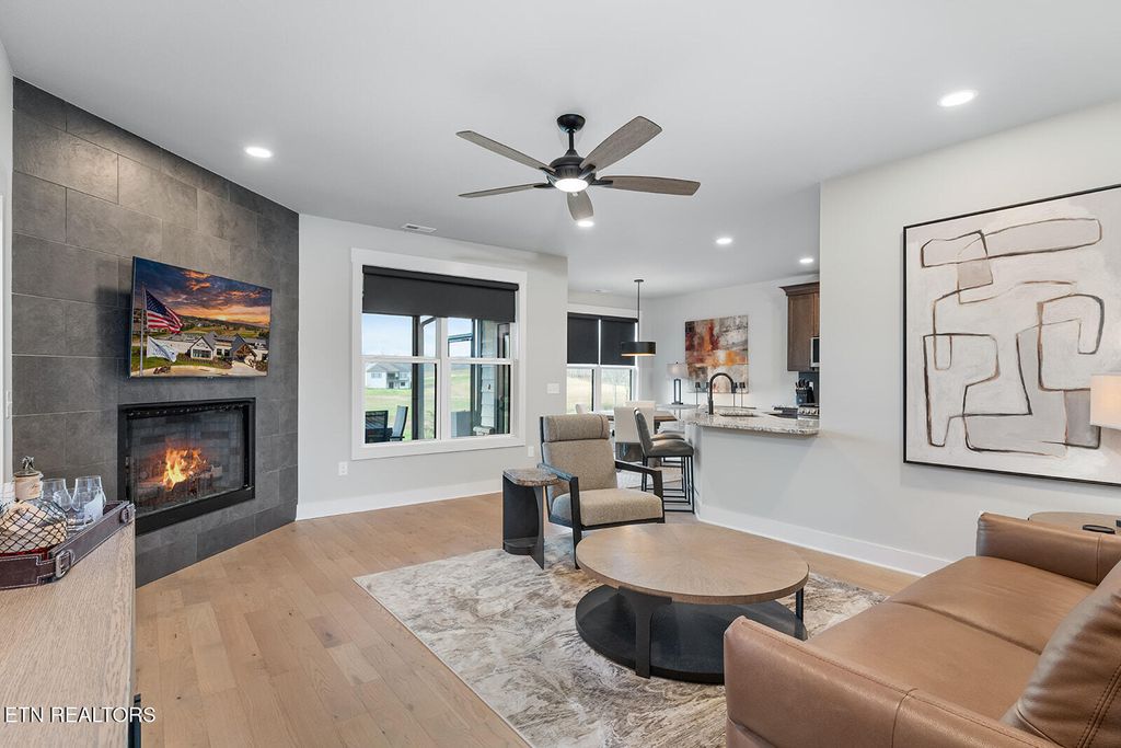 Photo of 179 Island Circle, Loudon, TN 37774 (MLS # 1331353)