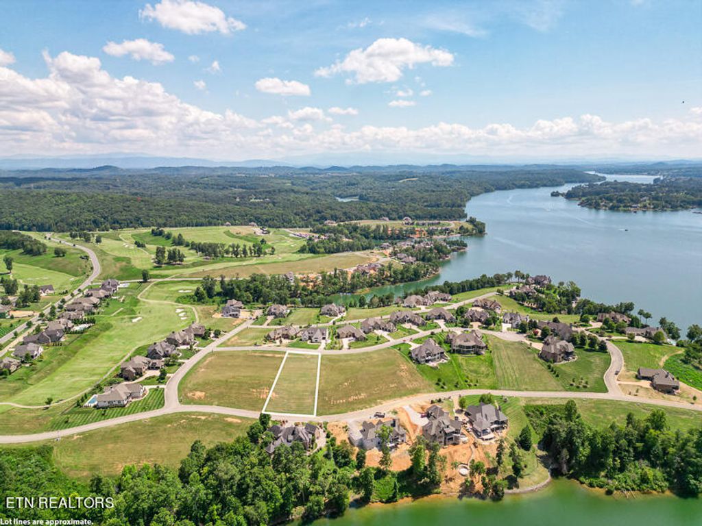 Photo of 364 Commodore Drive, Lenoir City, TN 37772 (MLS # 1273823)