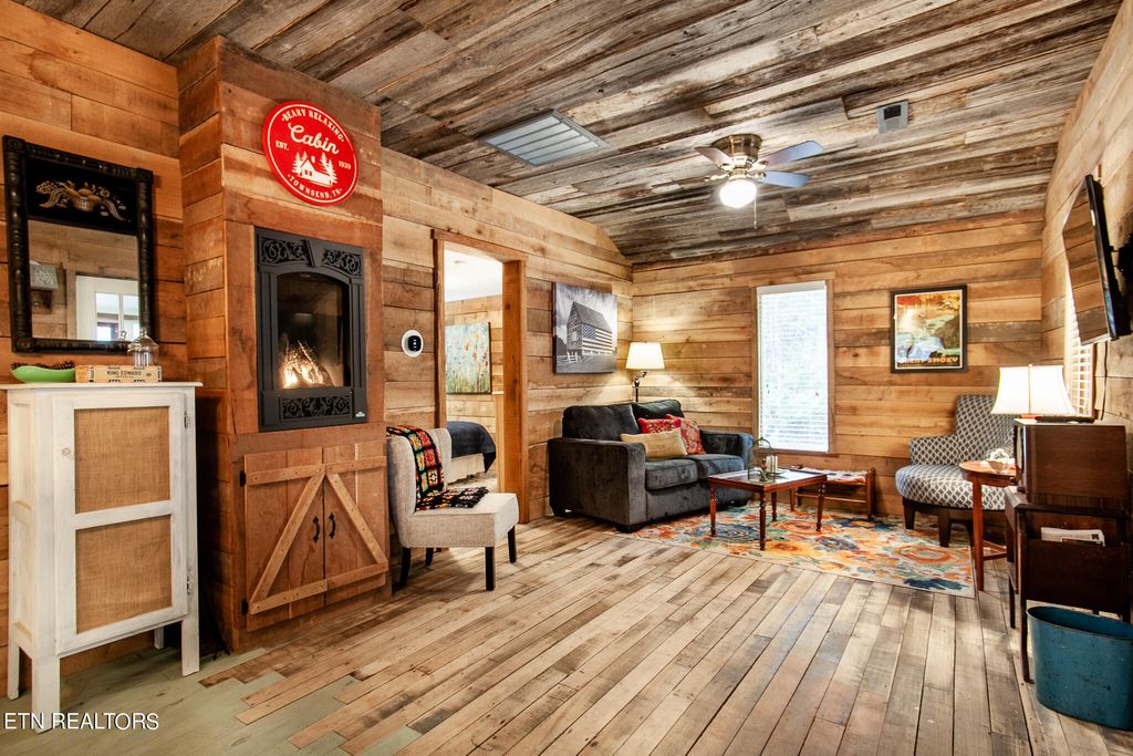 Photo of 333 Black Mash Hollow Rd, Townsend, TN 37882 (MLS # 1258525)