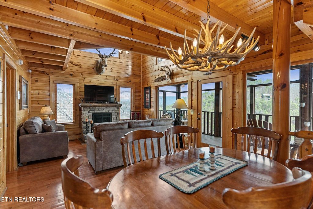 Photo of 2869 White Oak Ridge Lane, Sevierville, TN 37862 (MLS # 1332629)