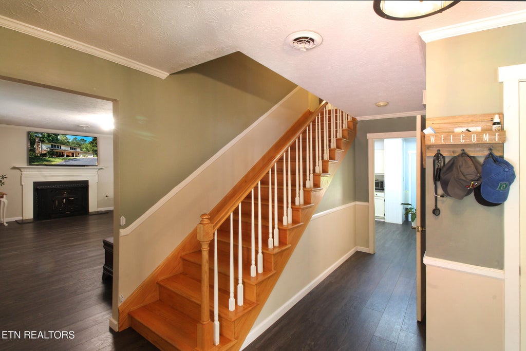 Photo of 117 McNew Drive, Harriman, TN 37748 (MLS # 1356646)