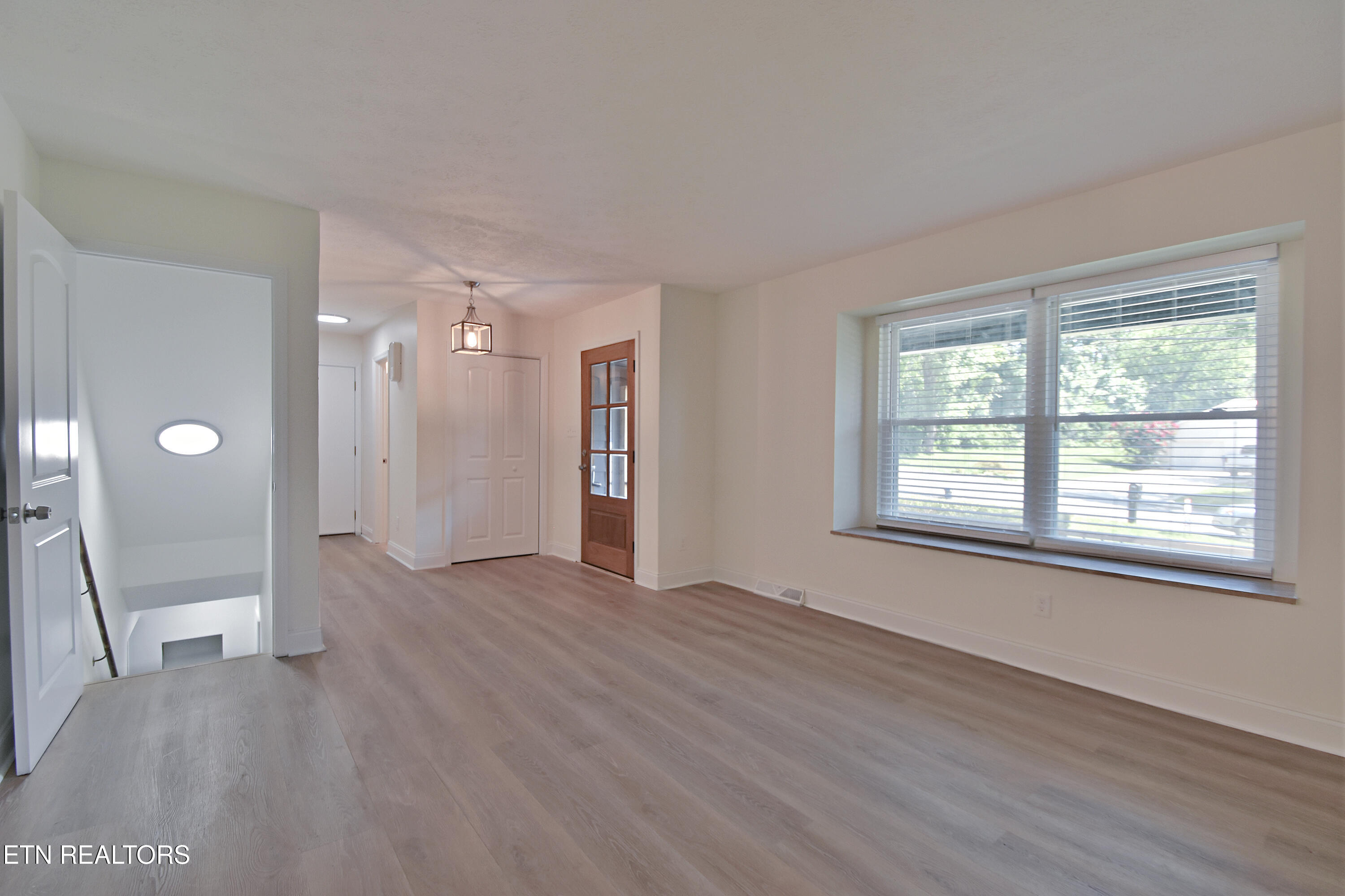 631 Plainfield Rd