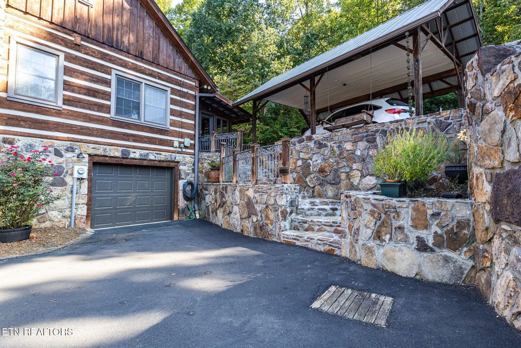 Photo of 1750 Ambrose Lane, Dandridge, TN 37725 (MLS # 1337164)