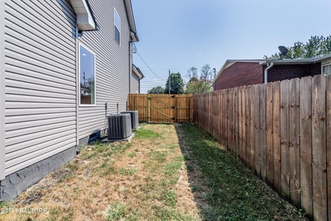 Tiny photo for 2067 Cecil Johnson Rd, Knoxville, TN 37921 (MLS # 1357277)