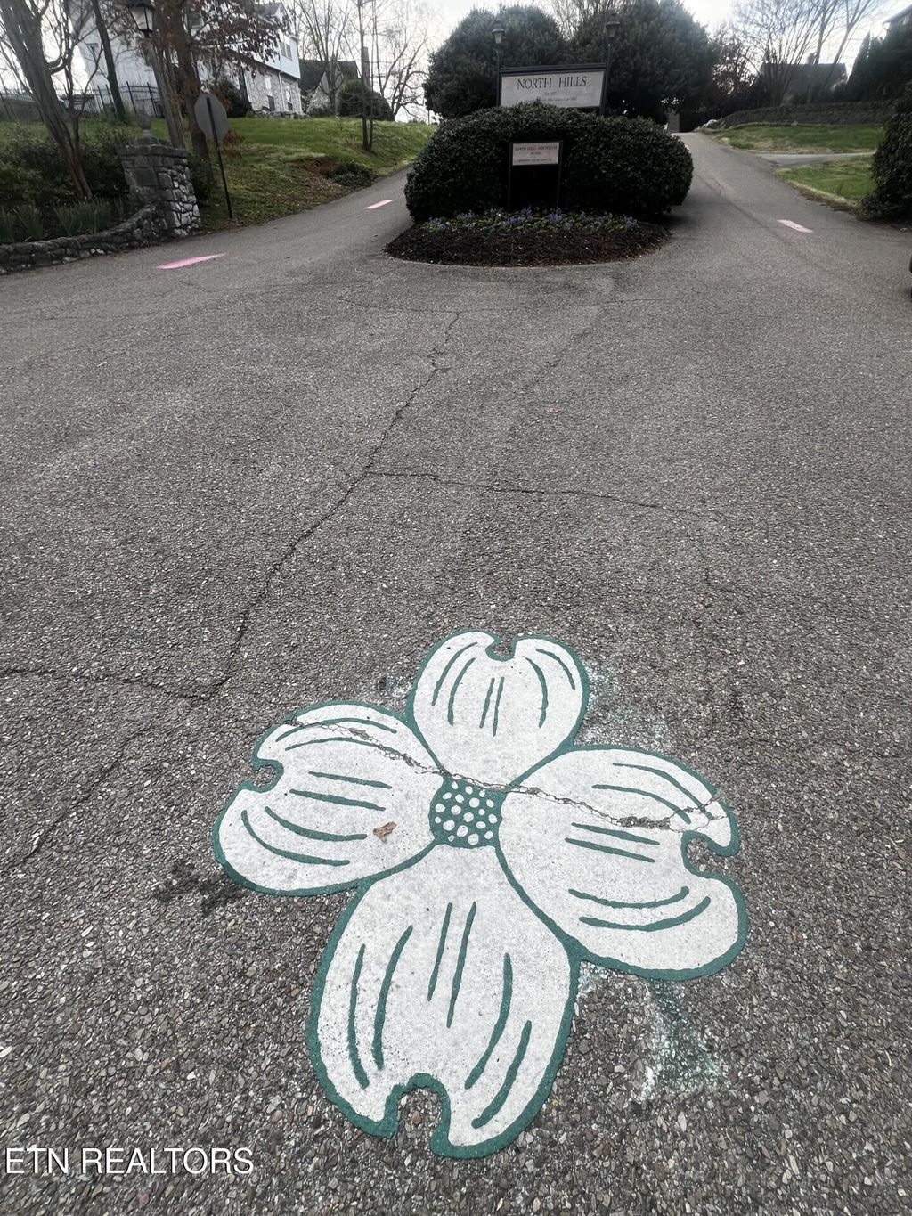 Photo of 2445 Kennington Rd, Knoxville, TN 37917 (MLS # 1335413)