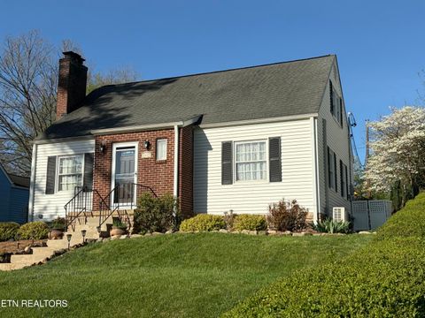 Photo of 2445 Kennington Rd, Knoxville, TN 37917 (MLS # 1335413)