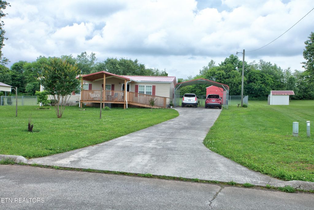 Photo of 5261 Morganton Blvd, Greenback, TN 37742 (MLS # 1302942)