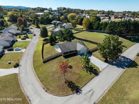 Photo of 2910 Country Meadows Lane, Maryville, TN 37803 (MLS # 1319553)