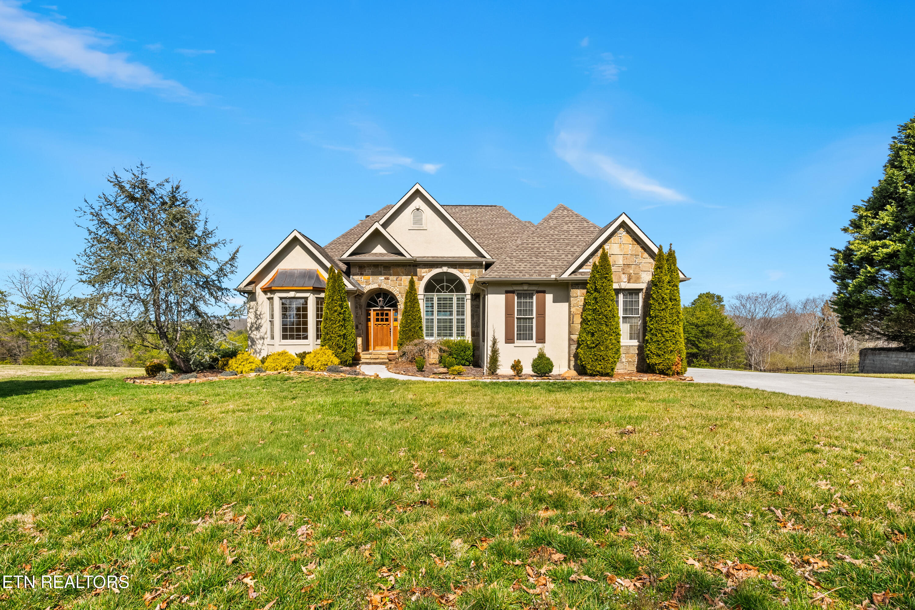 230 Conkinnon Drive