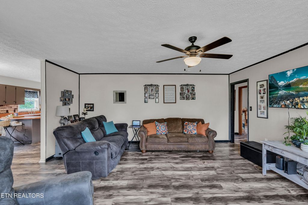 Photo of 196 Malver Drive, Crossville, TN 38555 (MLS # 1336217)