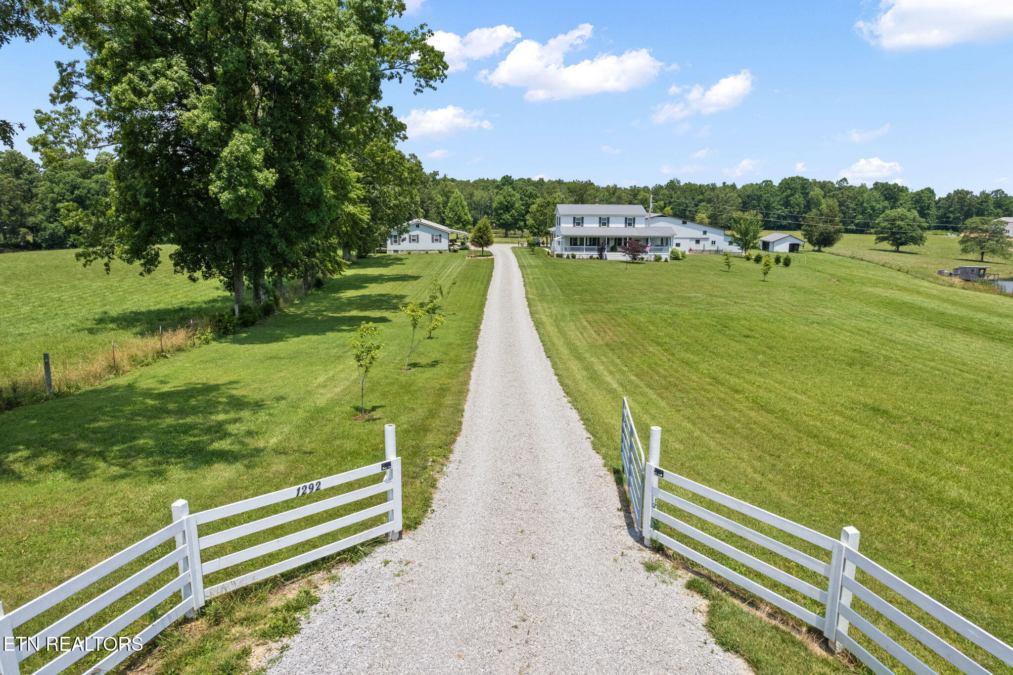 1292 Deer Lodge Hwy