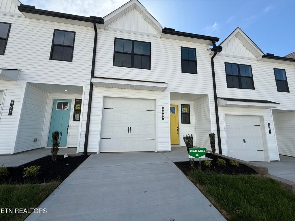 Photo of 8809 Chapman Trace Way, Knoxville, TN 37920 (MLS # 1340160)