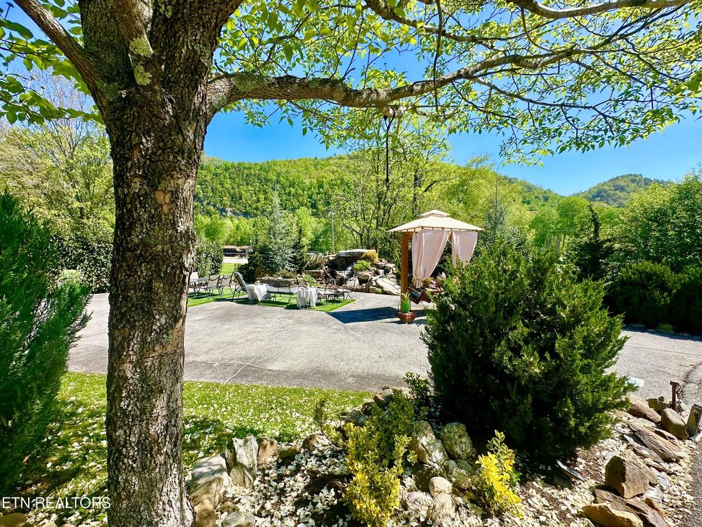 Photo of 213 HIghway 73, Townsend, TN 37882 (MLS # 1260255)