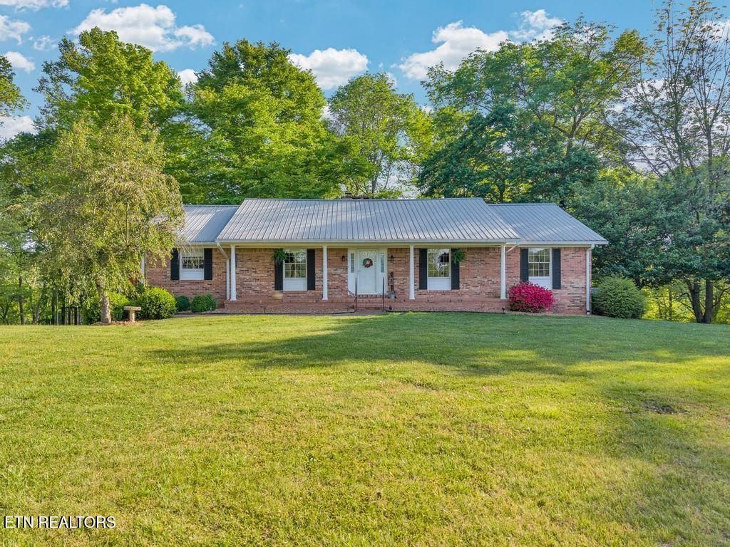 Photo of 1992 Locke Bend Rd, McMinnville, TN 37110 (MLS # 1338235)