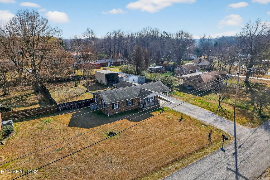 Photo of 209 Pine Grove Rd, Smithville, TN 37166 (MLS # 1328242)