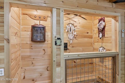 Tiny photo for 2746 Easy St, Sevierville, TN 37862 (MLS # 1330775)