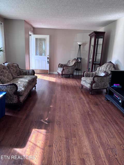Tiny photo for 313 Cross St, Clinton, TN 37716 (MLS # 1347181)