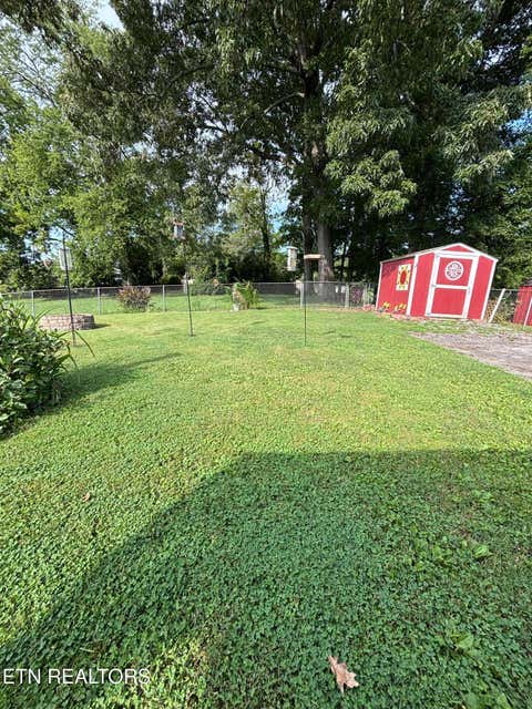Tiny photo for 313 Cross St, Clinton, TN 37716 (MLS # 1347181)